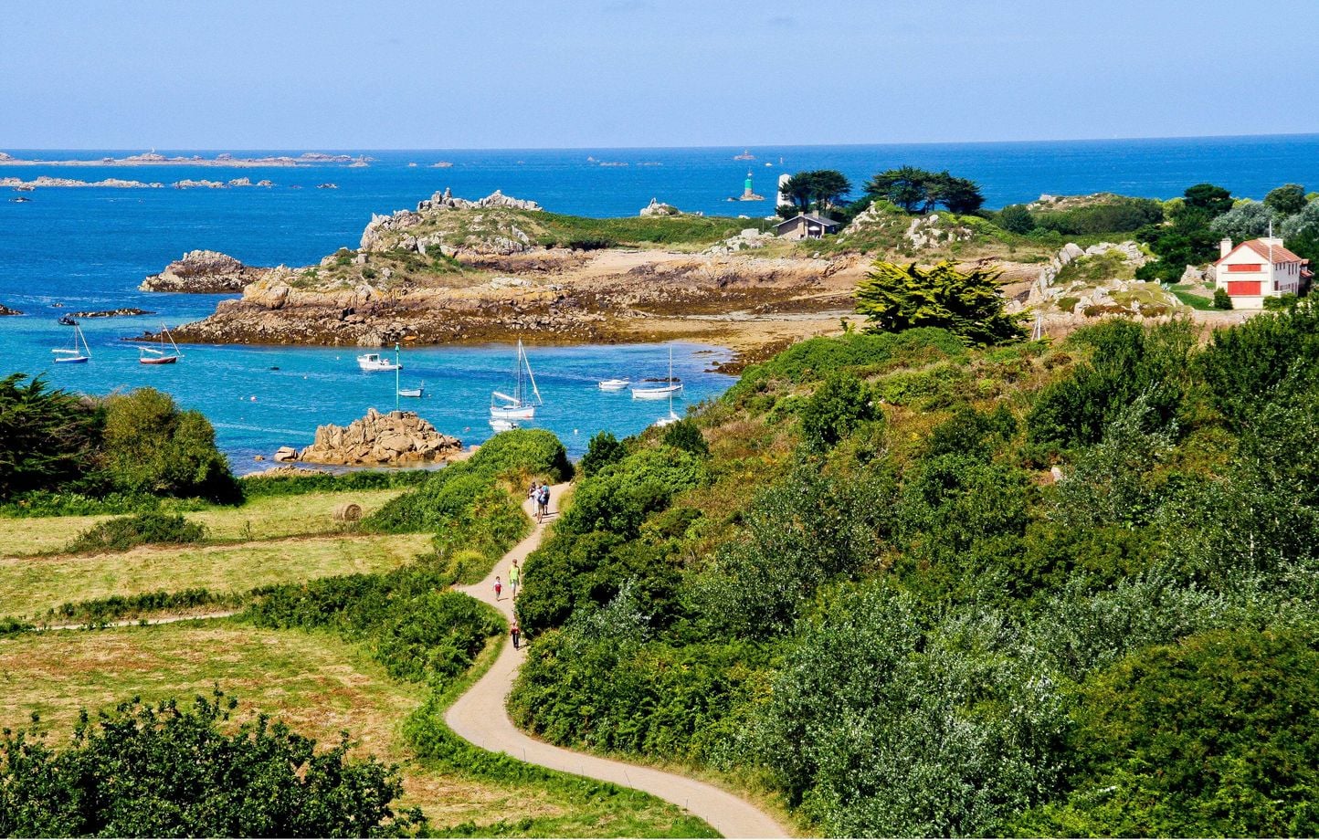 En imágenes – Vacaciones de verano: Estas islas de Francia donde los coches no son bienvenidos En imágenes – Vacaciones de verano: Estas islas de Francia donde los coches no son bienvenidos